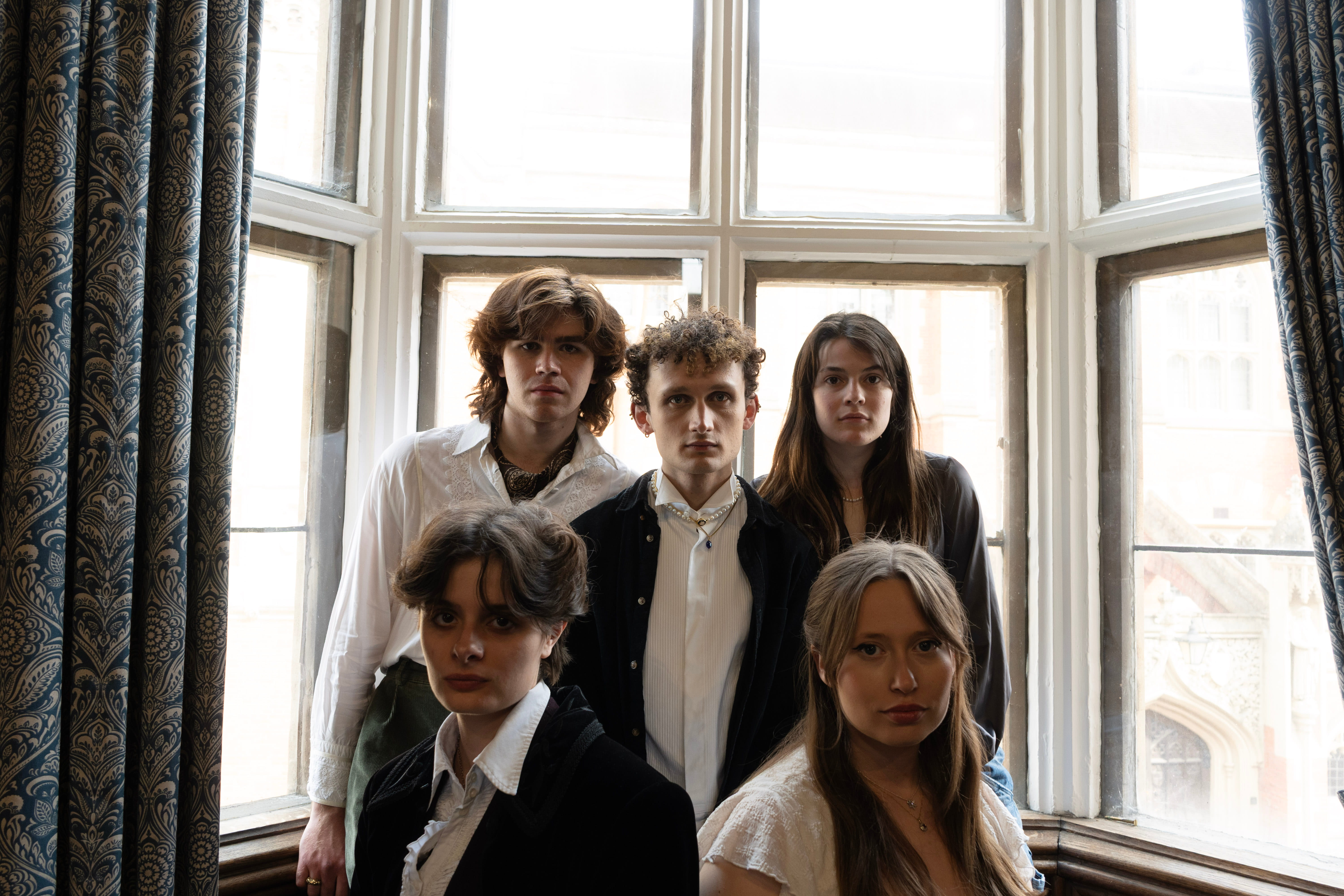 Cast Image